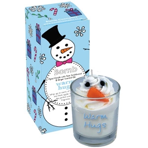 Warm Hugs świeca z pianką 200g